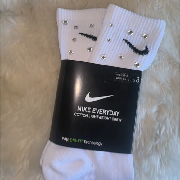 NIKE DRI-FIT CRYSTAL SOCKS💎 - Picture 4 of 5